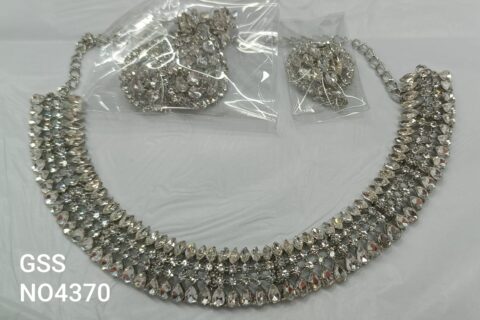 Jewelry Set 77